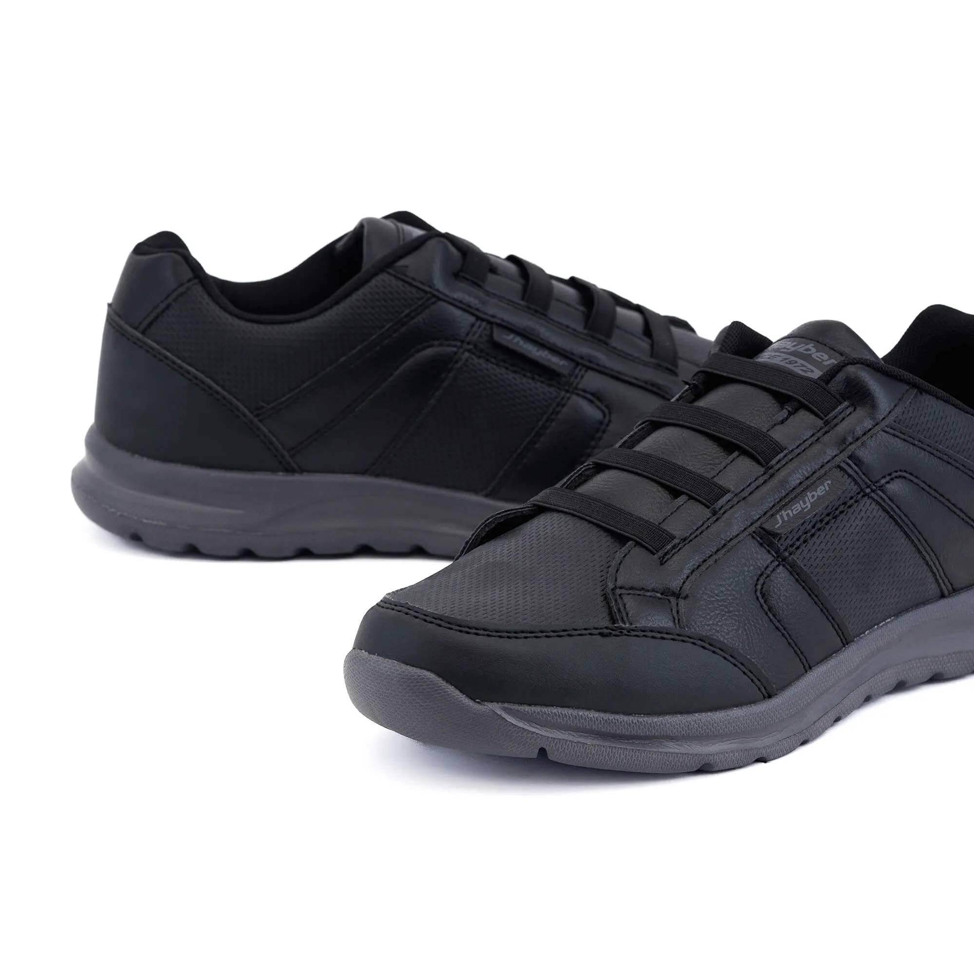 Chalaneo Black Sneakers