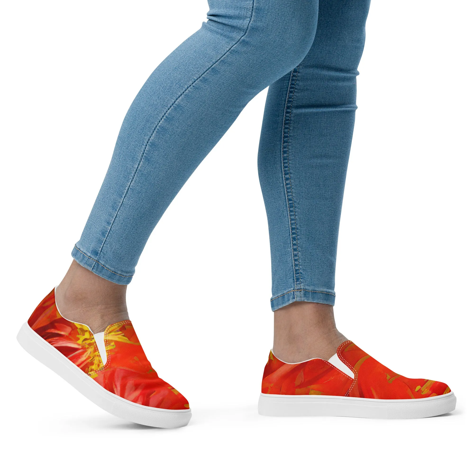 Qízhì - Womens Slip-On Canvas Shoes