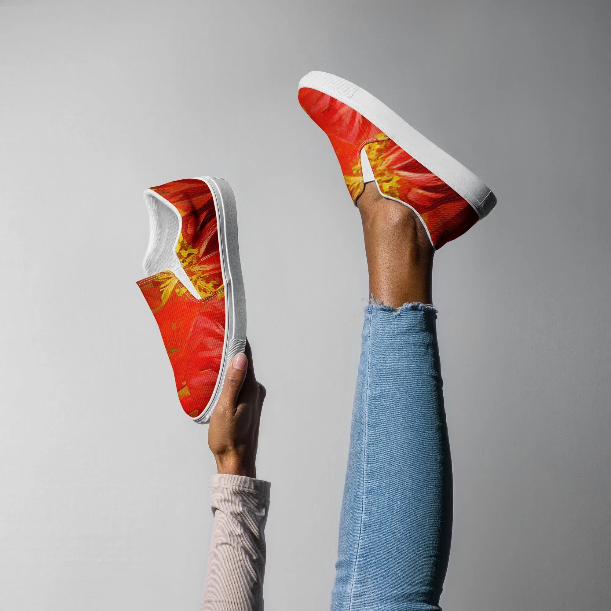 Qízhì - Womens Slip-On Canvas Shoes